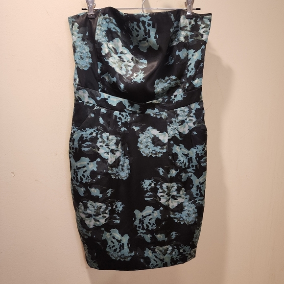 Banana Republic Black and Green Satin Short  Strapples.Dress with Pockets 8 - Picture 2 of 12